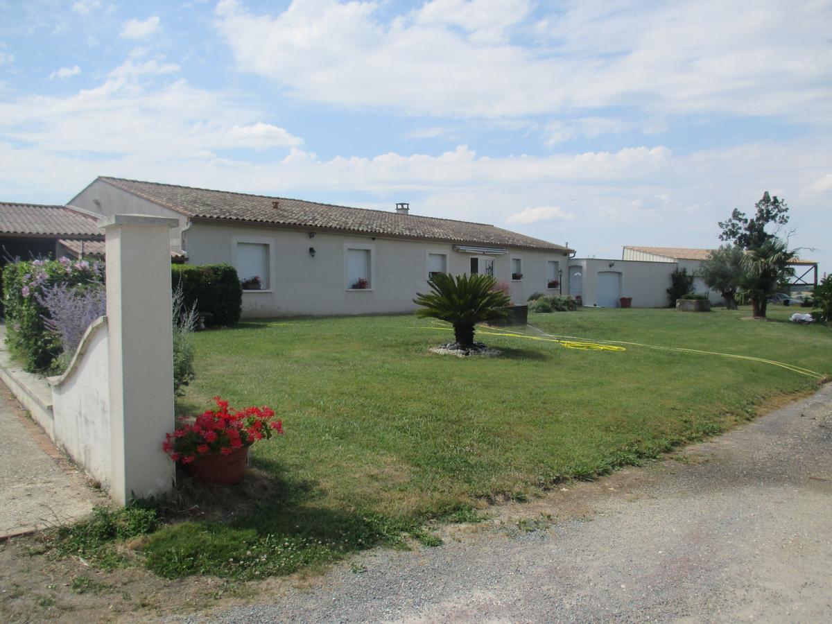 Chambre D'Hotes Les Ormeaux Saint-Georges-des-Côteaux Exterior foto